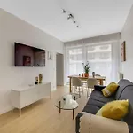 Charming Apartment Near Eiffel Tower 2Br II