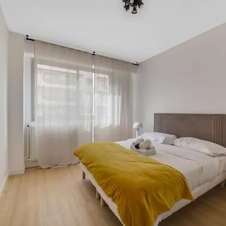 Charming Near Eiffel Tower 2br Ii Appartamento Parigi